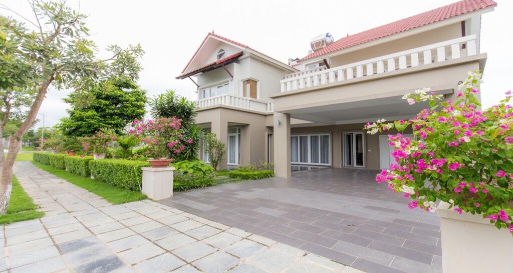 executive pool villa 1