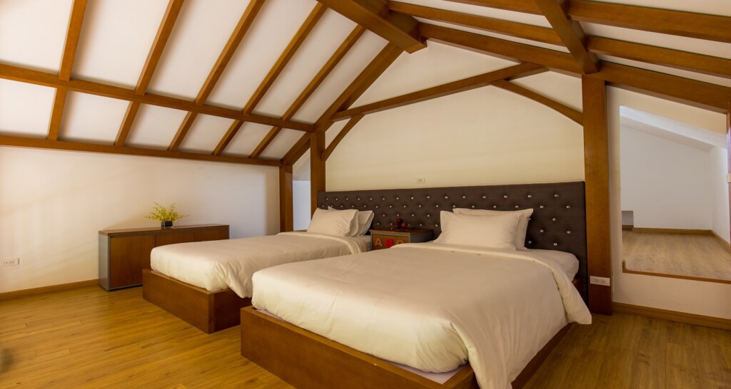 executive pool villa 30