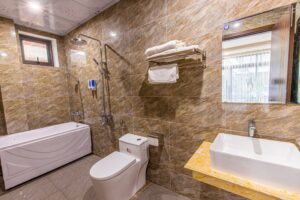 Villa 9 Phòng Ngủ - Sân Vườn Rộng 20 z3513669551902 d9052ba94c51f266d70e0317922bf1cc